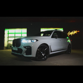 Color change for BMW X7